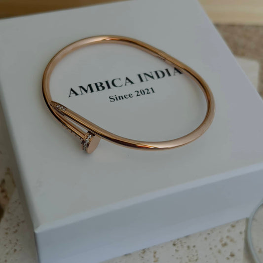 Thin nail studded bracelet 2.4 size