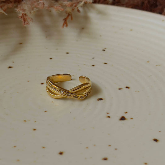 Infinity ring