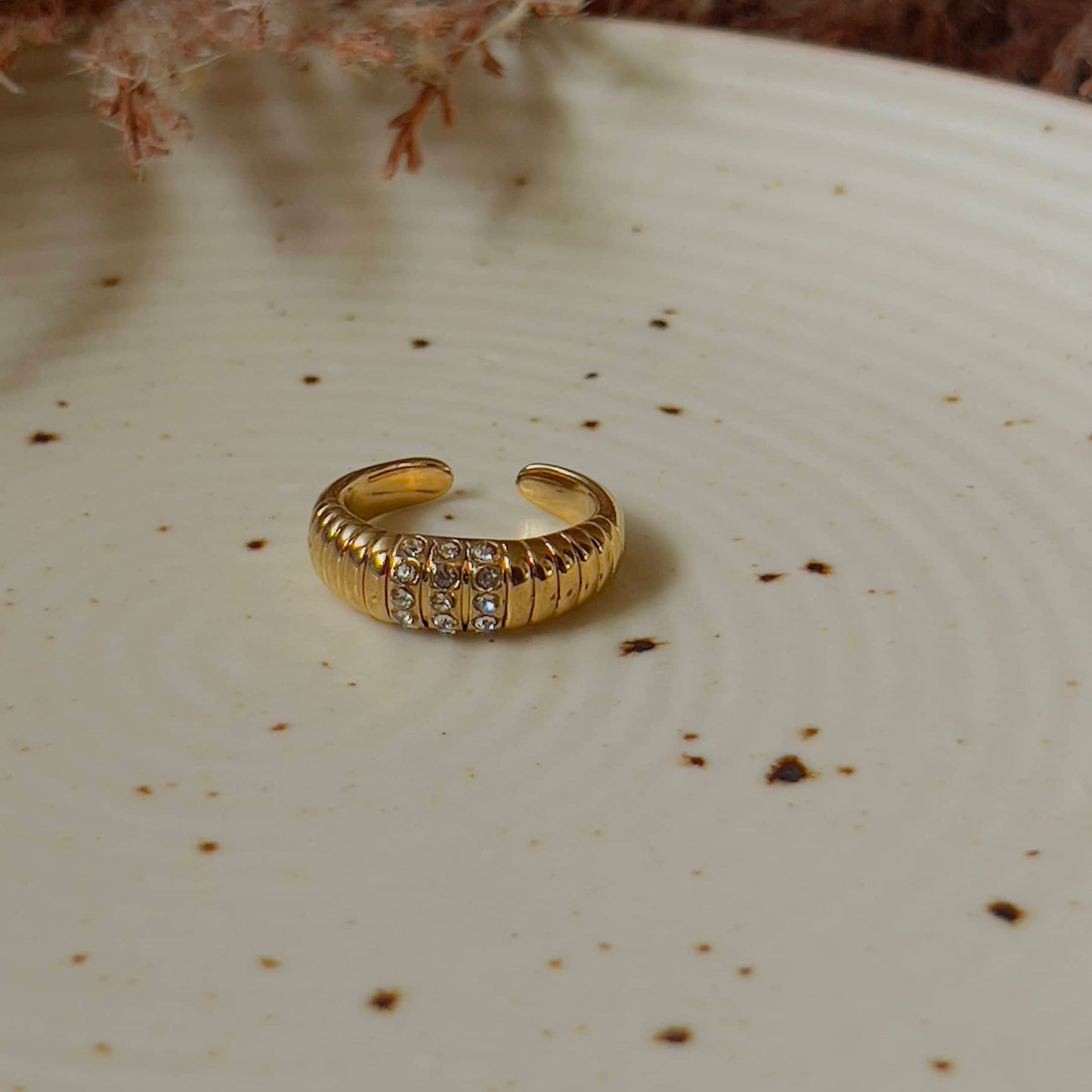 Classic ring
