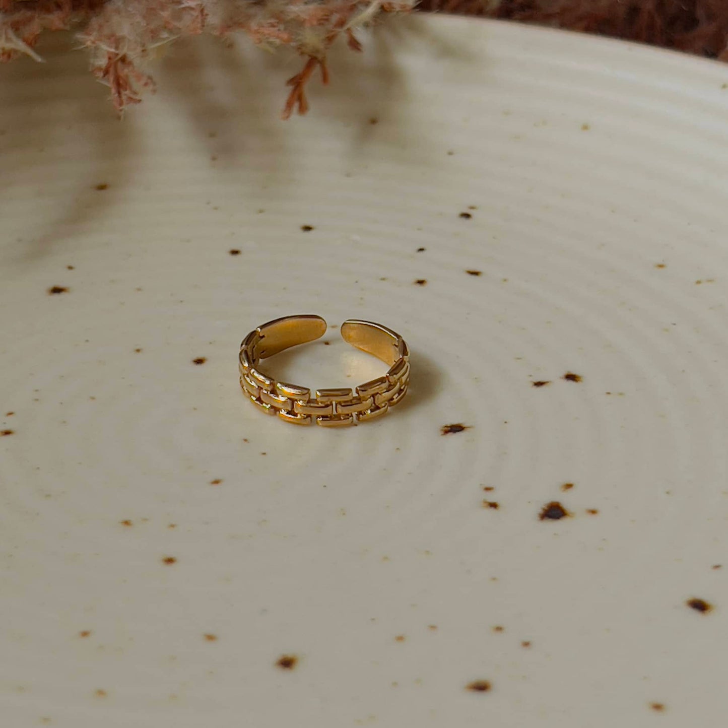 Link ring adjustable