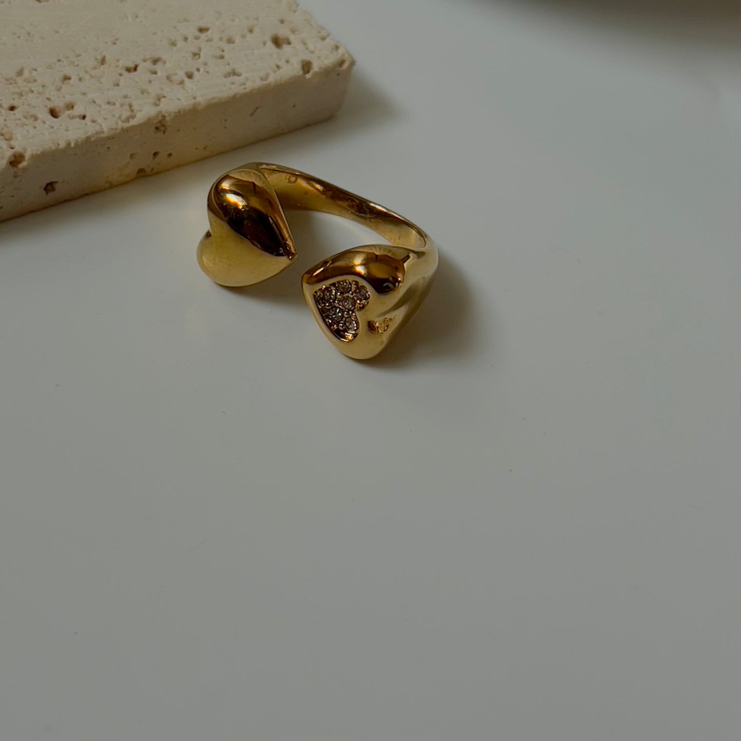 Heart bold ring