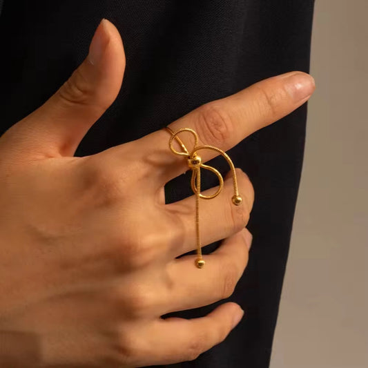 Bow adjustable ring