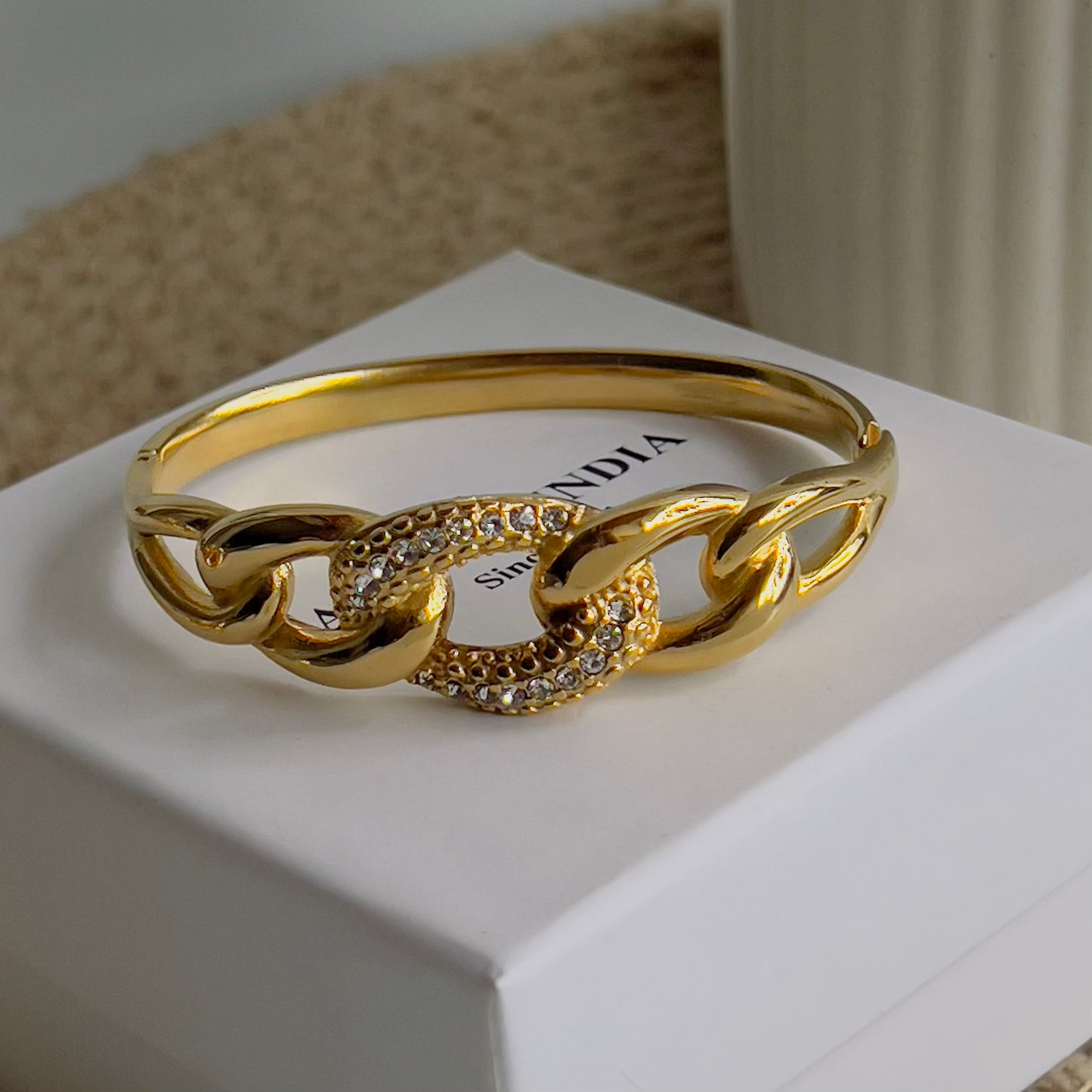 Link studded bracelet
