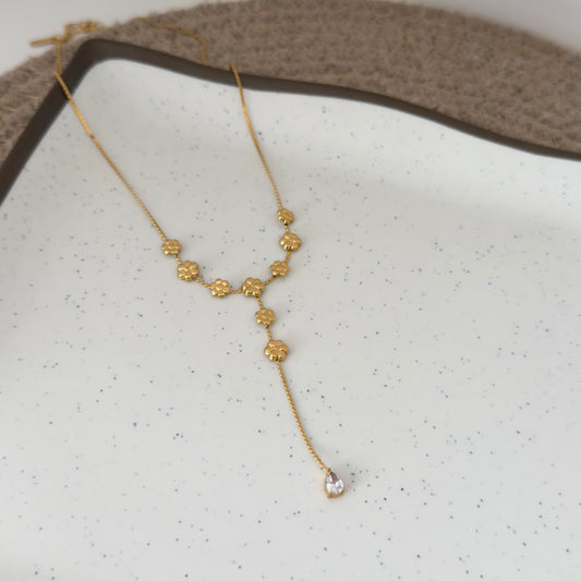 Flower necklace
