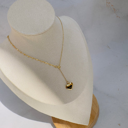 Hanging heart necklace