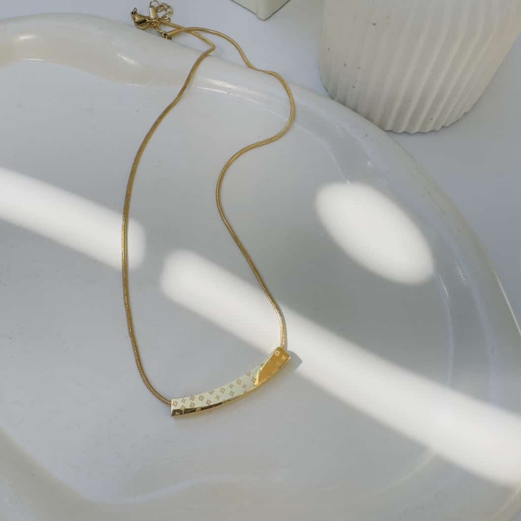 Luxury necklace