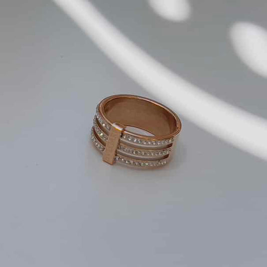 Luxury ring
