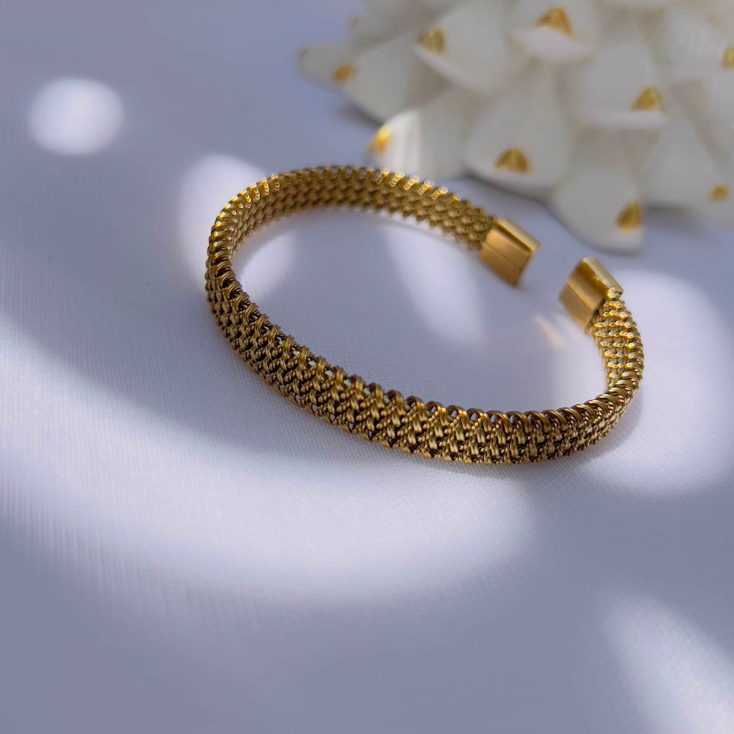 Classic cuff