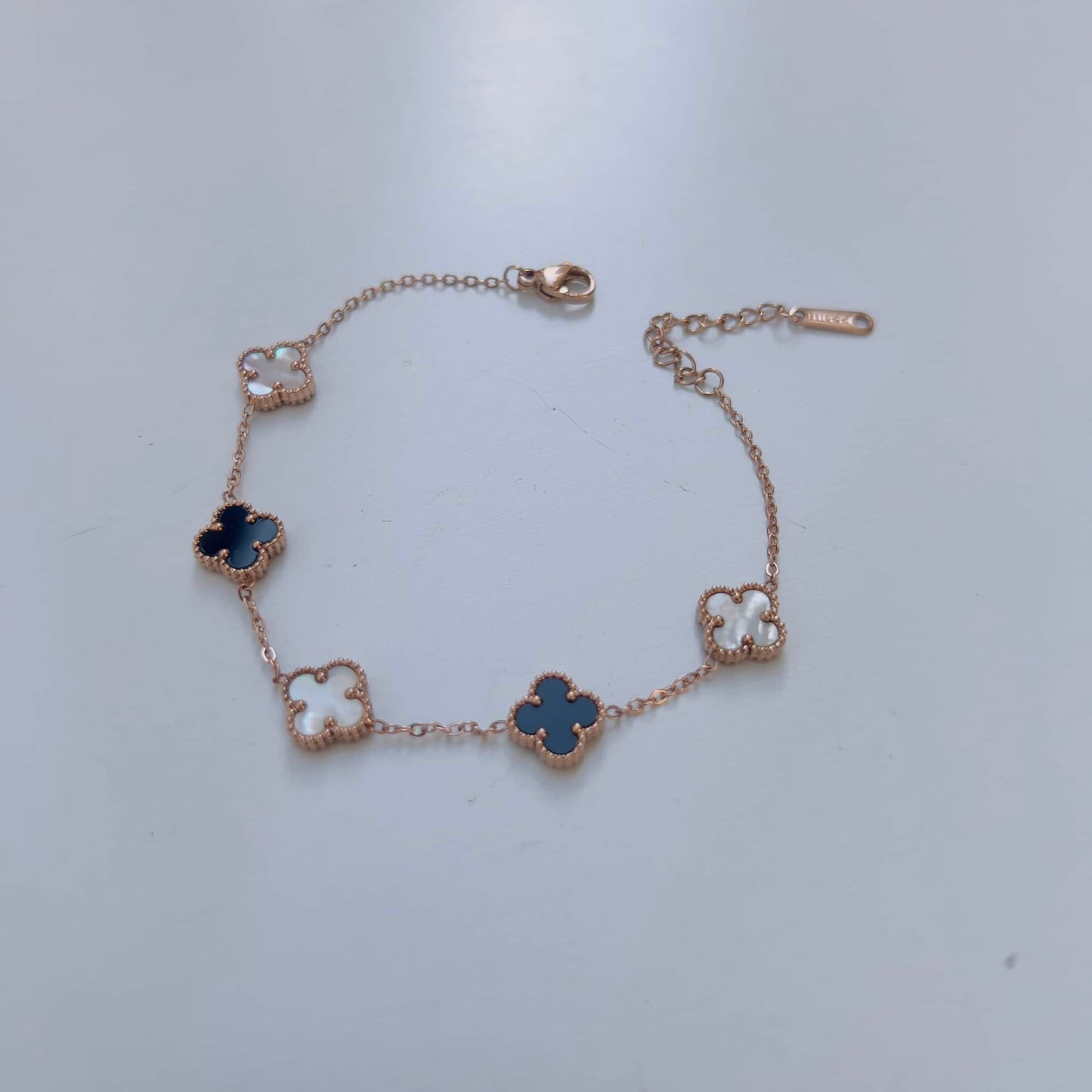 Small clover reversible bracelet rose gold plated