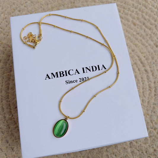 Green crystal necklace