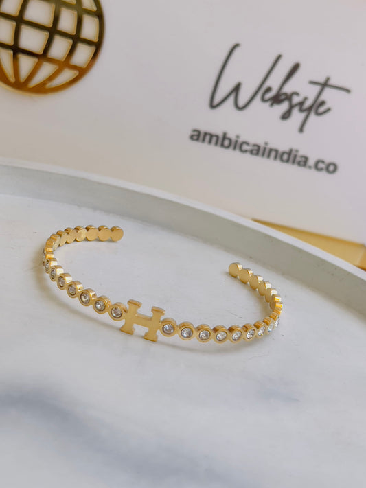H with crystal bracelet
