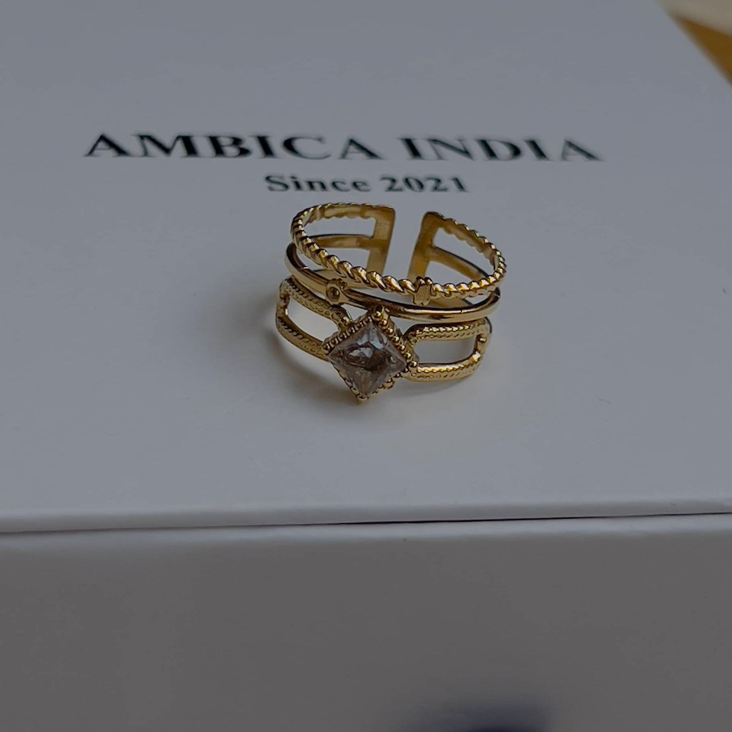 White crystal link line ring