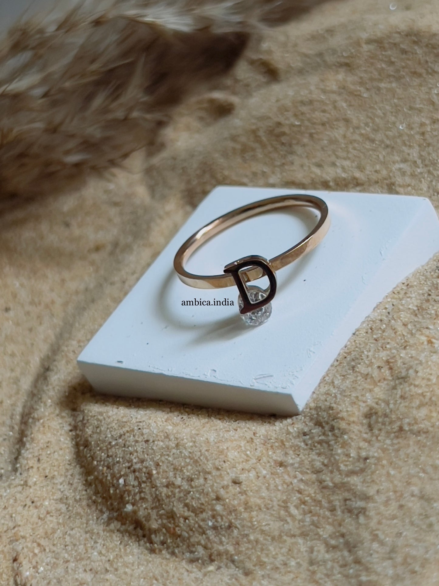 D with crystal ring