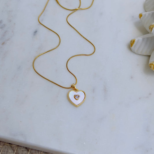 Mother pearl heart necklace