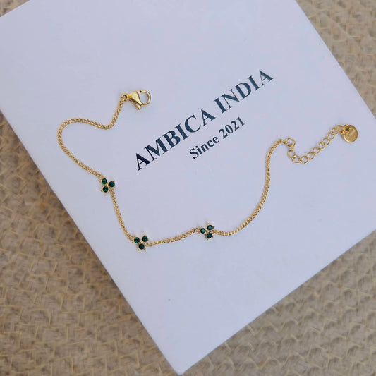 Tiny green flower minimal bracelet