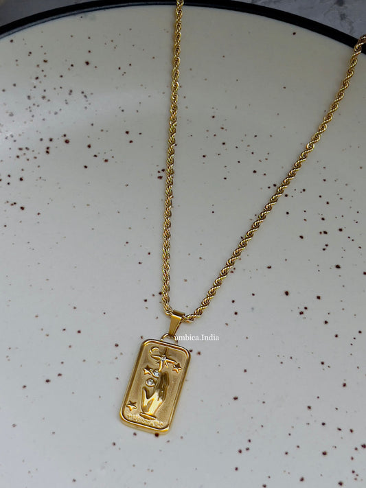 Rectangle shape luxury necklace 18k gold plated