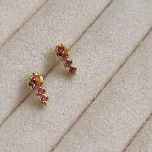 Line studs pink crystal