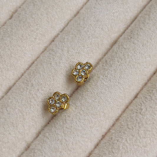 Flower earrings white crystal